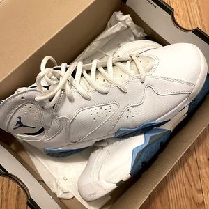 Air Jordan 7 Retro BG ‘French Blue’